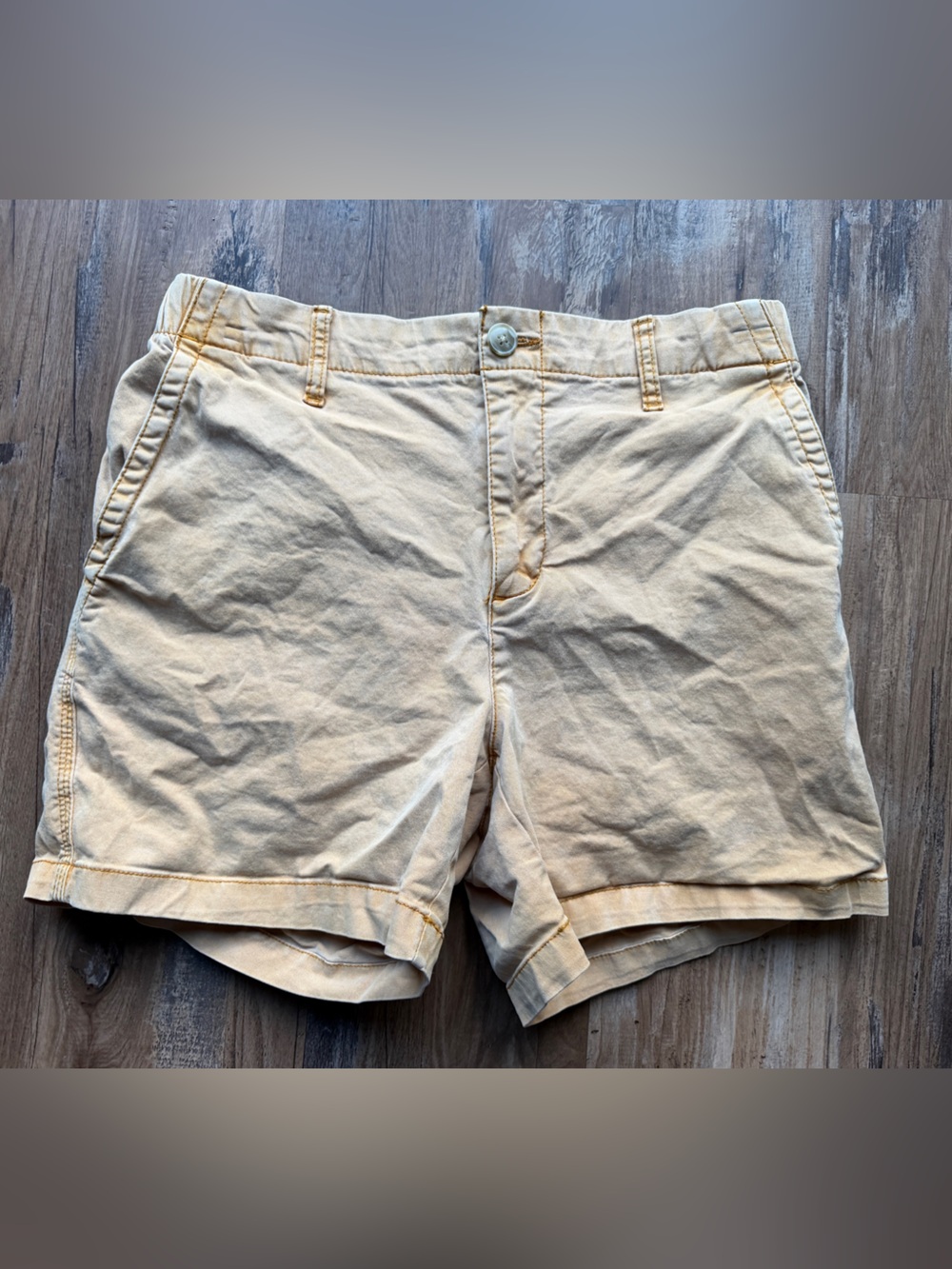 Woman’s Old Navy tanish orange shorts size M #oldnavy #summer 0295